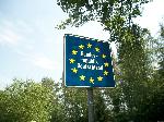 2012-01-15-Agentschap_Telecom_passeerd_grensbord.jpg